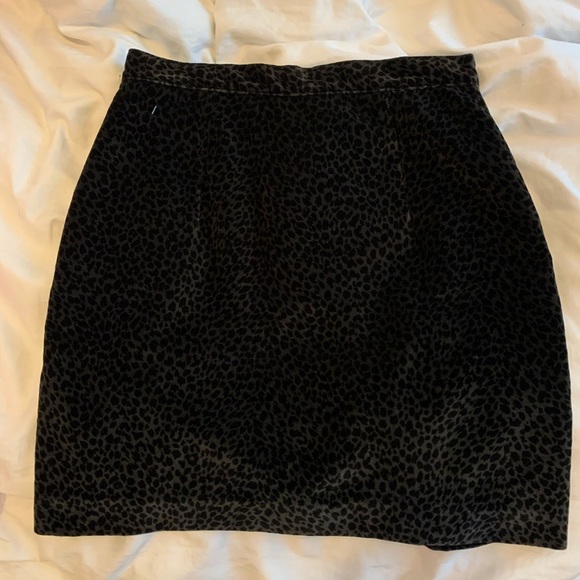 VINTAGE❤️ cheetah print velour skirt - Picture 5 of 9